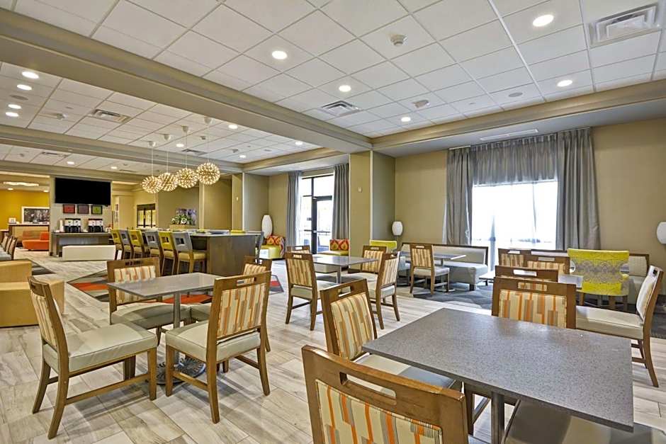 Hampton Inn By Hilton Cincinnati/Blue Ash, OH