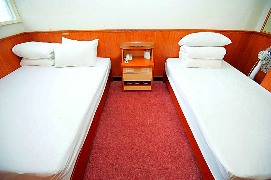 New May Flower Hotel