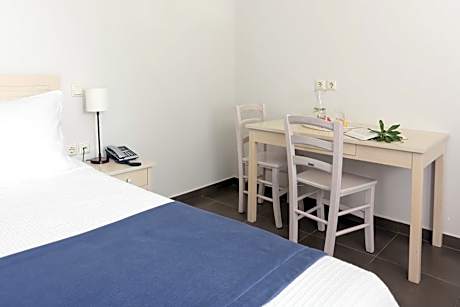 Studio with Sea View