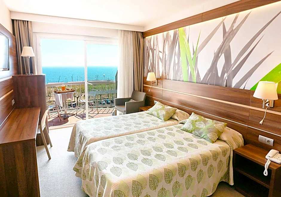 KAKTUS Hotel Volga