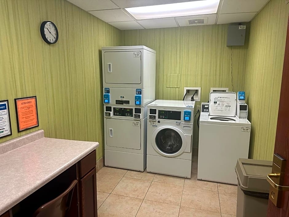Hampton Inn & Suites Kokomo