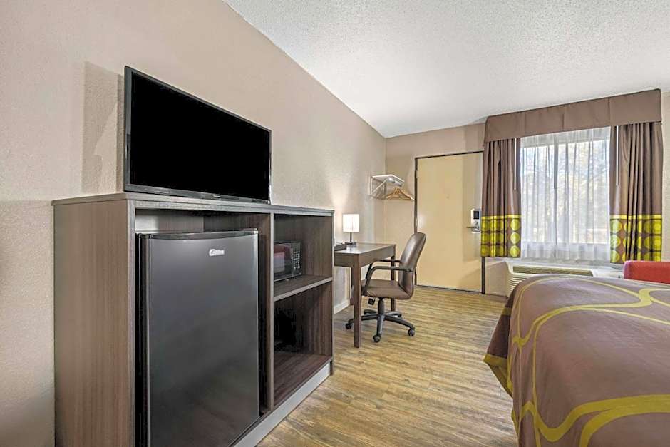 Super 8 by Wyndham Garysburg/Roanoke Rapids