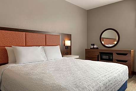 King Room - Mobility Access/Non-Smoking