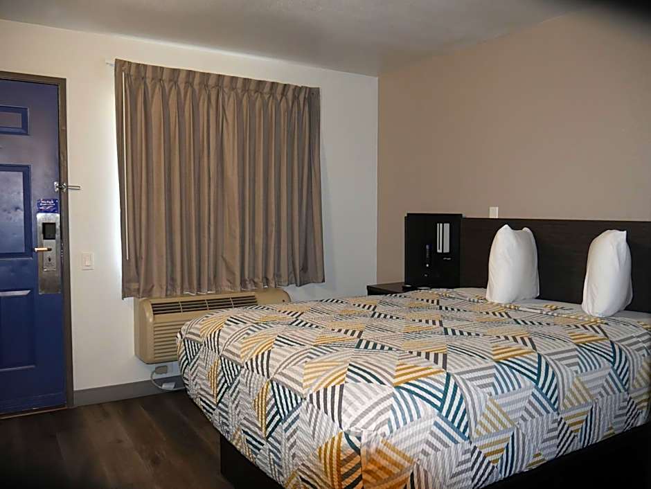 Motel 6-Sacramento, CA - South