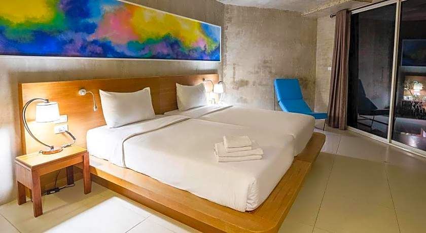 B2 Sea View Pattaya Boutique & Budget Hotel
