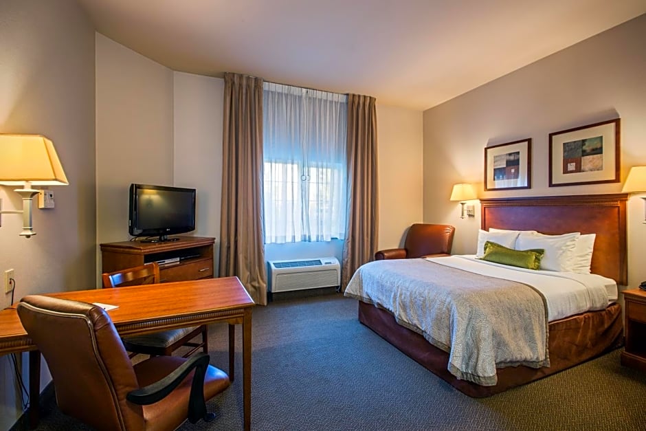 Candlewood Suites Lakewood, an IHG Hotel