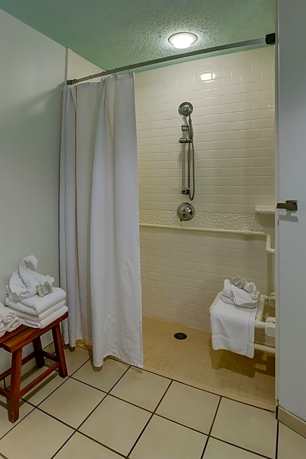Hotel Indigo Columbus Architectural Center By IHG