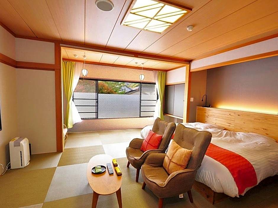 Yumoto Itaya