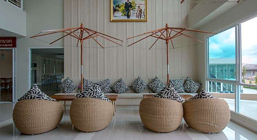 Prachuap Grand Hotel