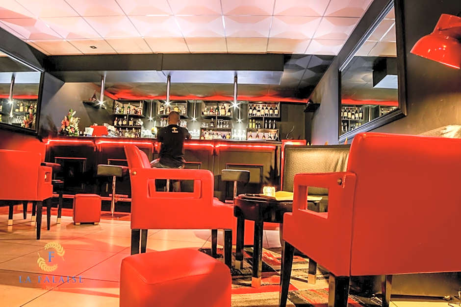 Hotel Résidence La Falaise