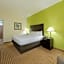 La Quinta Inn & Suites by Wyndham Grove City