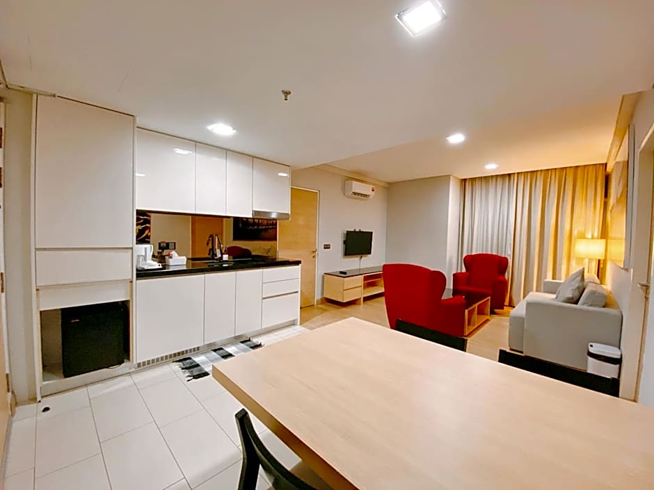 Straits Suite by C Homestay Malacca