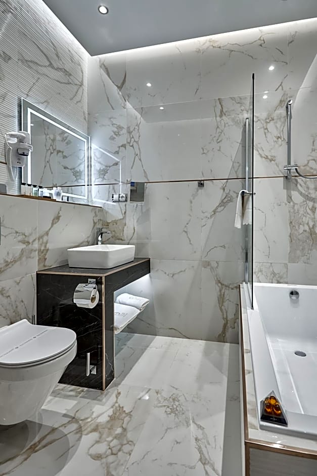Golden Key Boutique Hotel