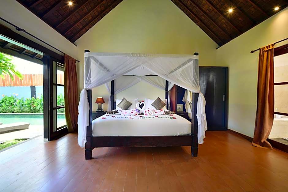 The Khayangan Dreams Villa Umalas