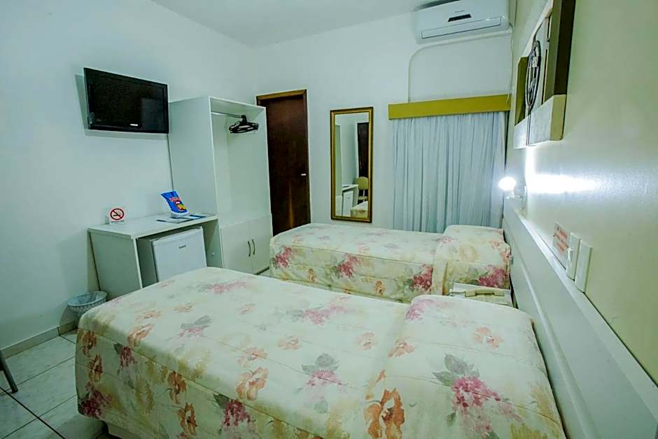 Foz Presidente Economic Hotel