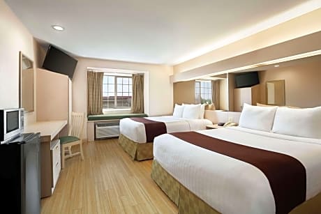 2 Queen Beds Non-Smoking