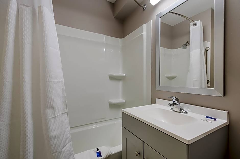 Americas Best Value Inn Farmington