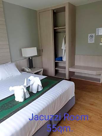 Jacuzzi with Sea View