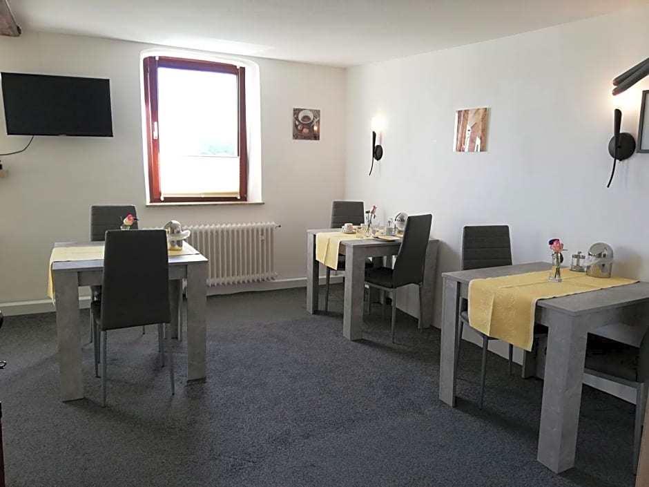 Pension Riverside in Leverkusen Hitdorf am Rhein - Zentral an der A1 und 59