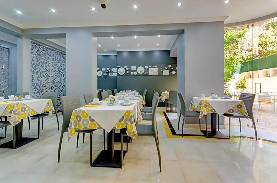 Avenida Park Residence