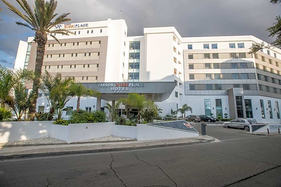 Vassos Nissi Plage Hotel & Spa