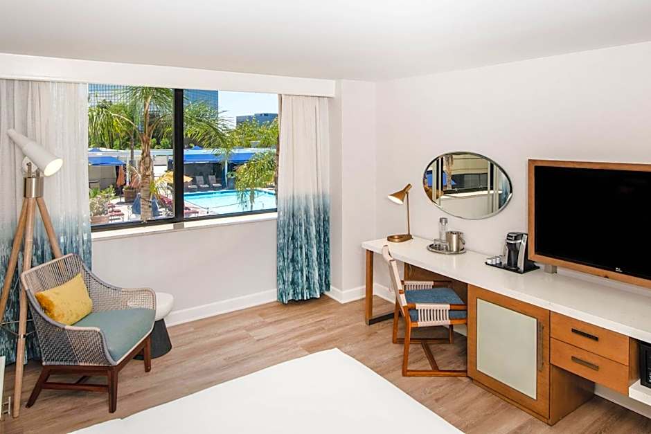 Renaissance Newport Beach Hotel