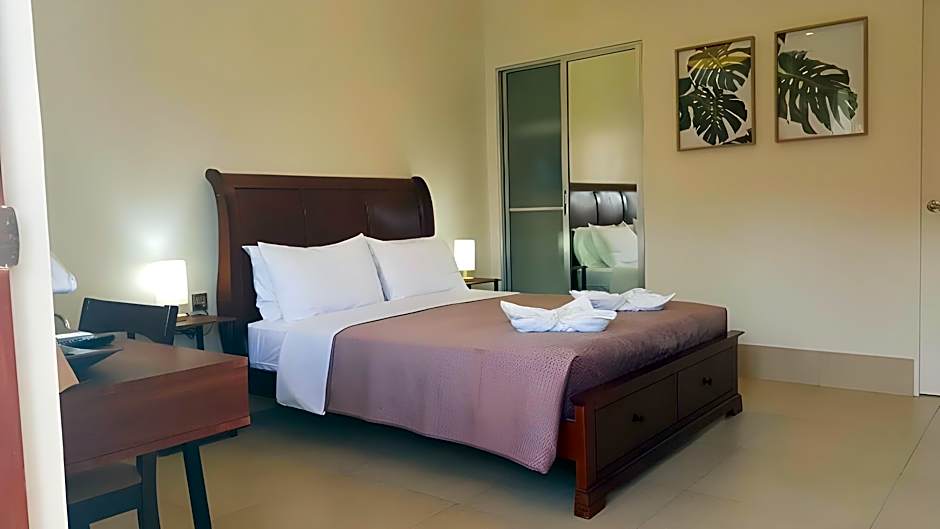 Harman Suites Moalboal