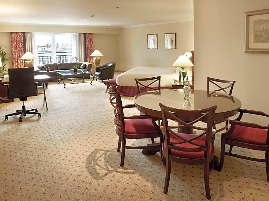 Hilton Antwerp Old Town