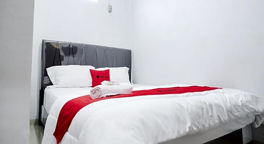 RedDoorz near Jalan Perintis Kemerdekaan Lampung