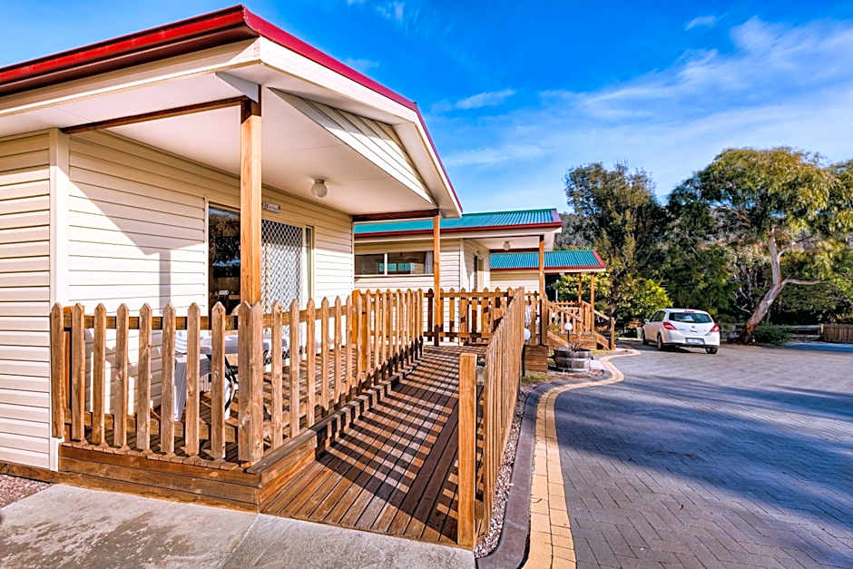 Wintersun Gardens Motel