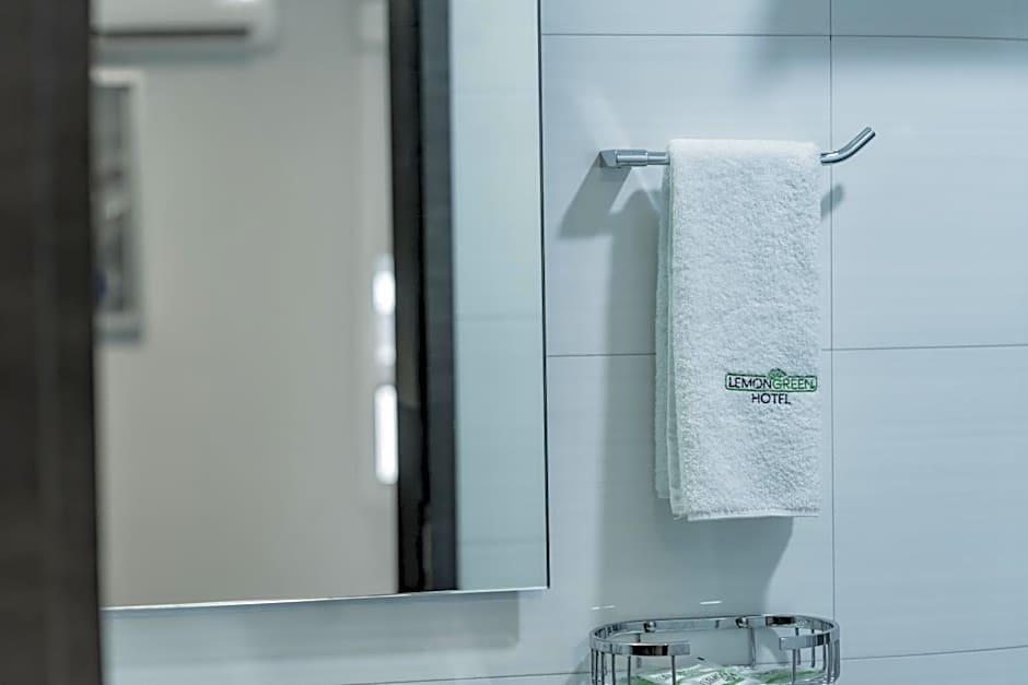 HOTEL LEMON GREEN -Zona Expo Frente al Centro de Convenciones