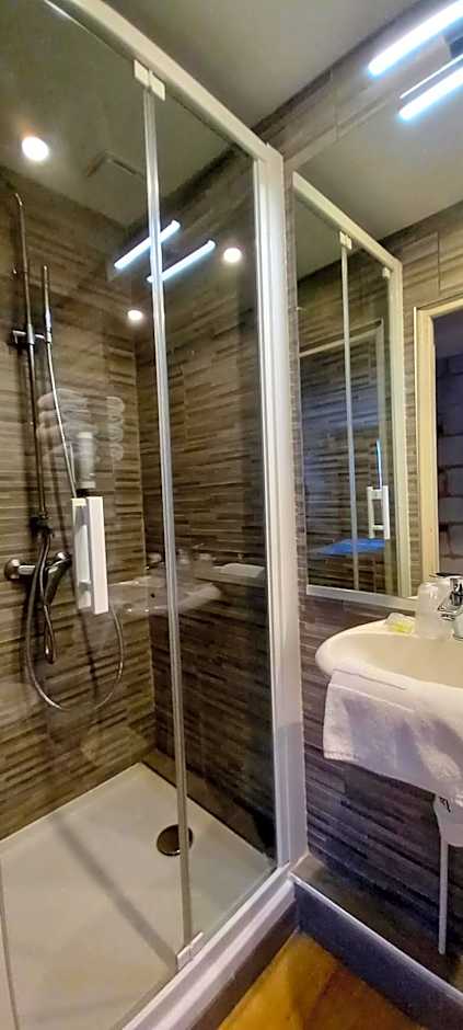 Brit Hotel Comtes De Champagne - Troyes Centre Historique