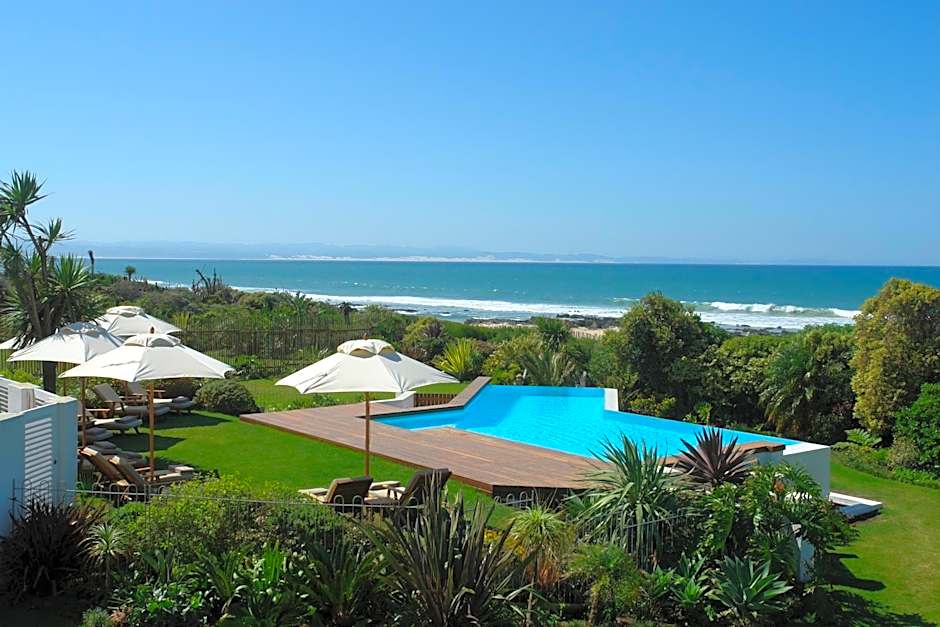 Diaz 15 House on the Bay