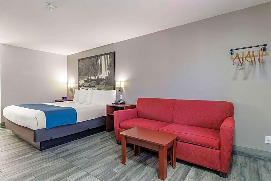 Studio 6 Flagstaff AZ