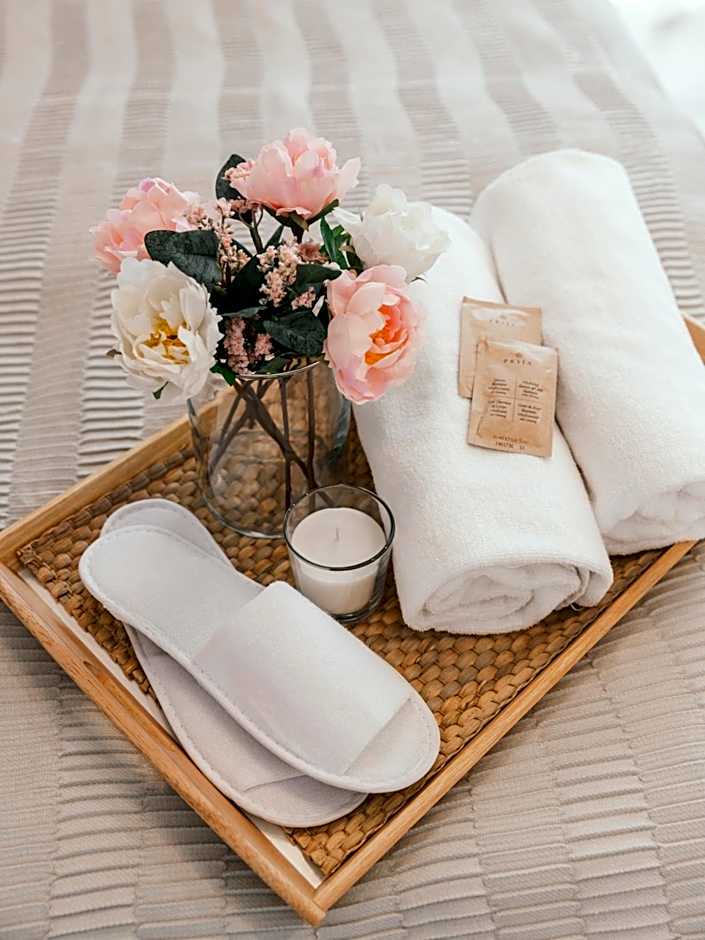 J14A I Rooms & Apartments AUTOMATED SELF CHECK-IN