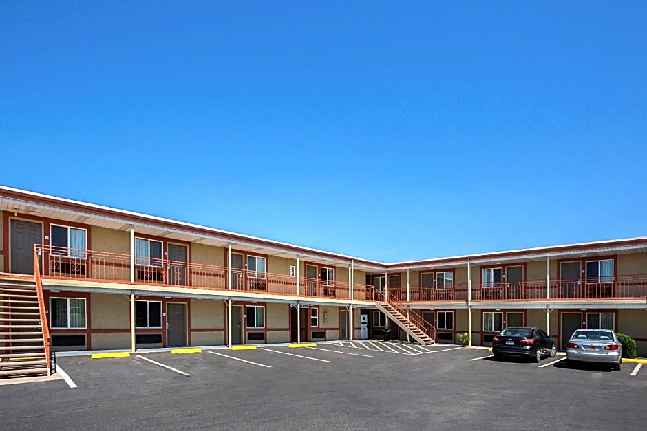 Econo Lodge Hurricane - Zion National Park Area