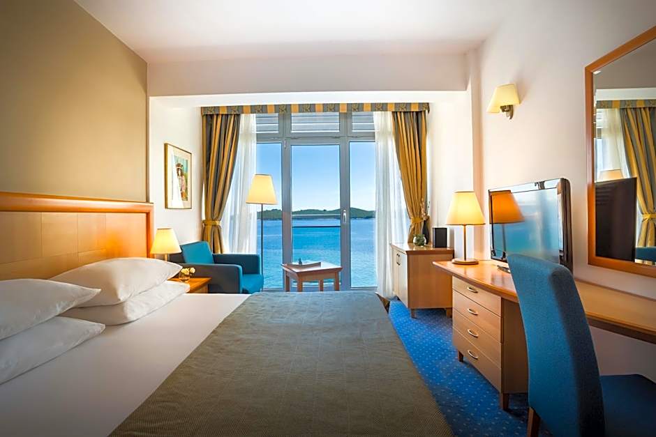 Aminess Grand Azur Hotel