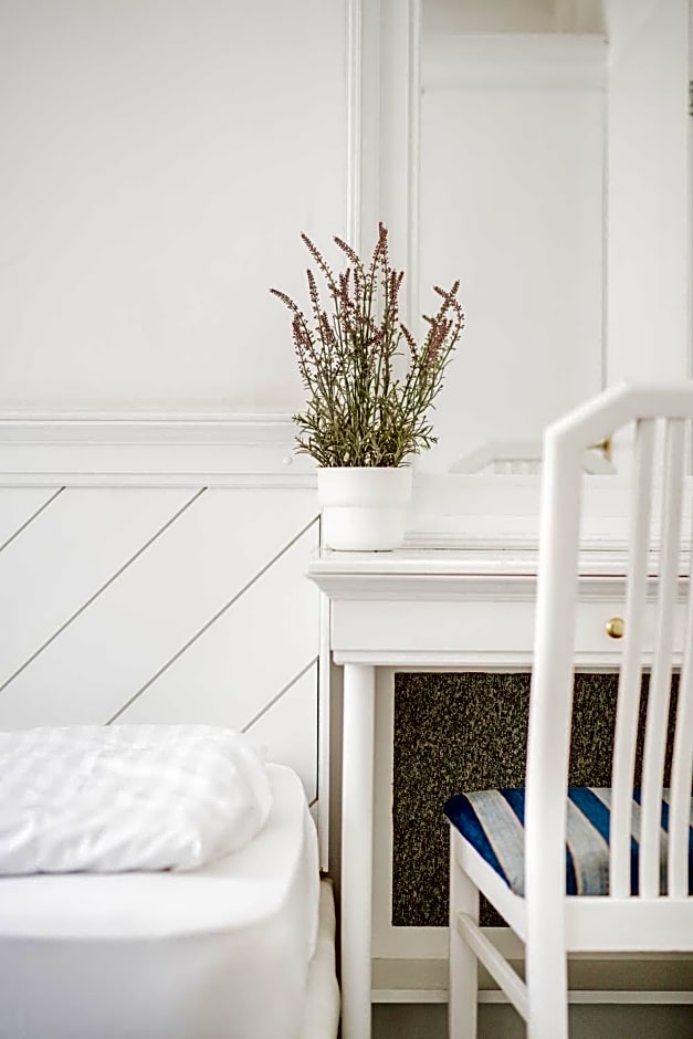 Self-Check-In Hotel Adlon