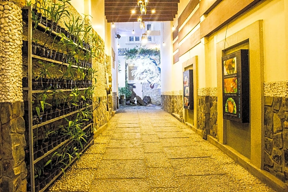 Thi Thao Gardenia Hotel