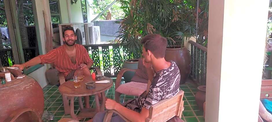 Plus Hostel Ayutthaya