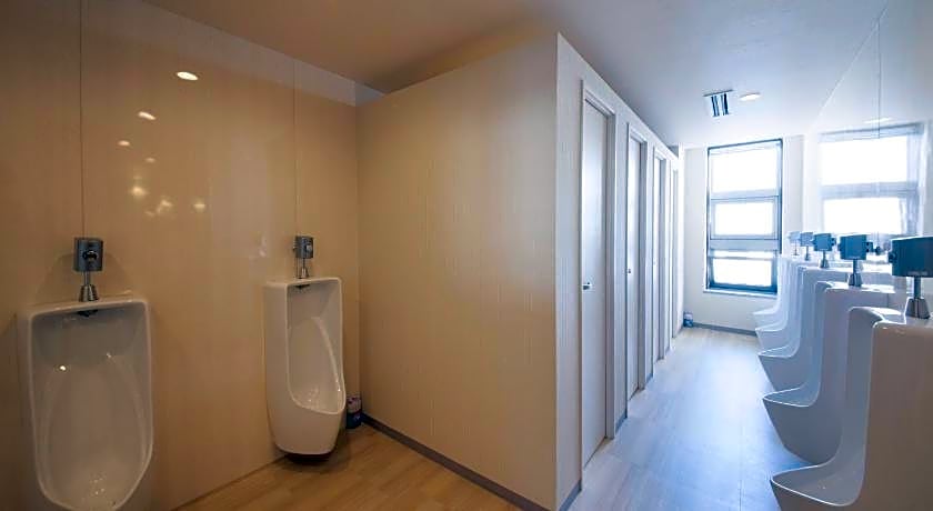 Ueno Station Hostel Oriental I