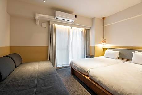 Triple Room