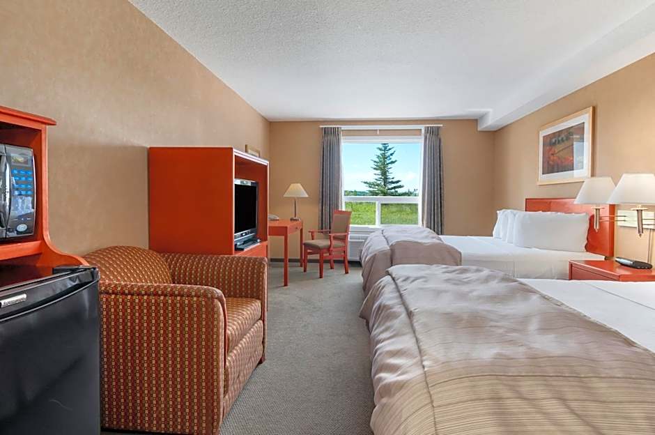 Days Inn & Suites by Wyndham Cochrane