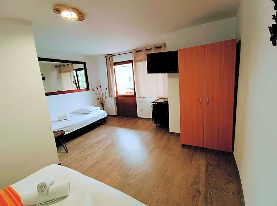 Camere de inchiriat La Locanda