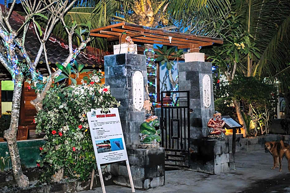 D and B Bungalow's by DeWizZ Management