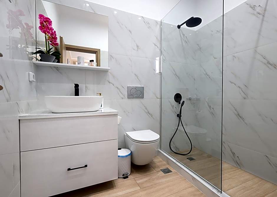 Niko's Beach Suites Νο2