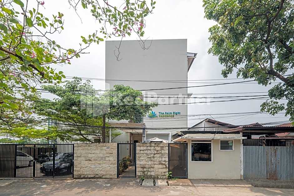 Palm Eight Mitra RedDoorz