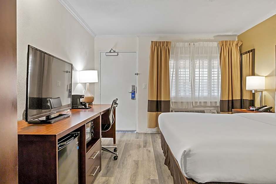 Comfort Inn Santa Cruz North