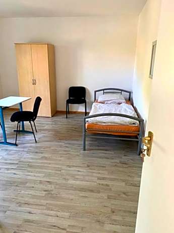 Basic Triple Room with Shared Bathroom