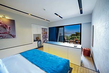 Triple Room with Sea View